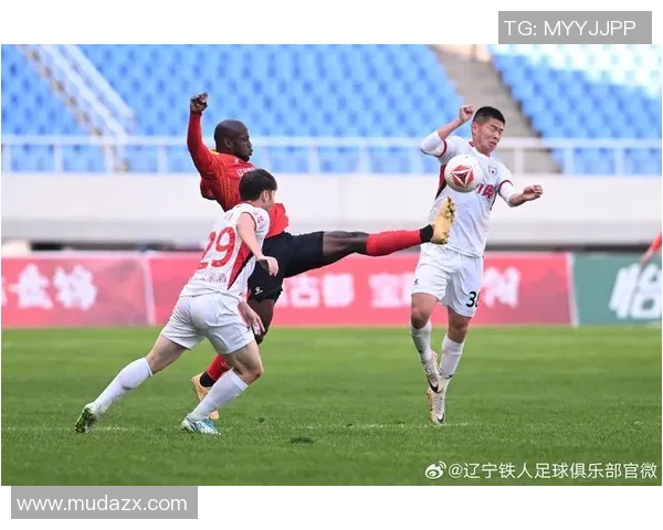 足球明星怒吼瞬间集锦展现激情与力量的精彩时刻